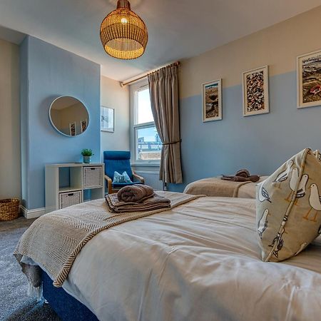 2 Bedrooms Modern, Stunning & Stylish Contractor House, Prime Portsmouth Location With Free Parking Permit, Summer Special Offer!! - By Blue Puffin Stays Экстерьер фото