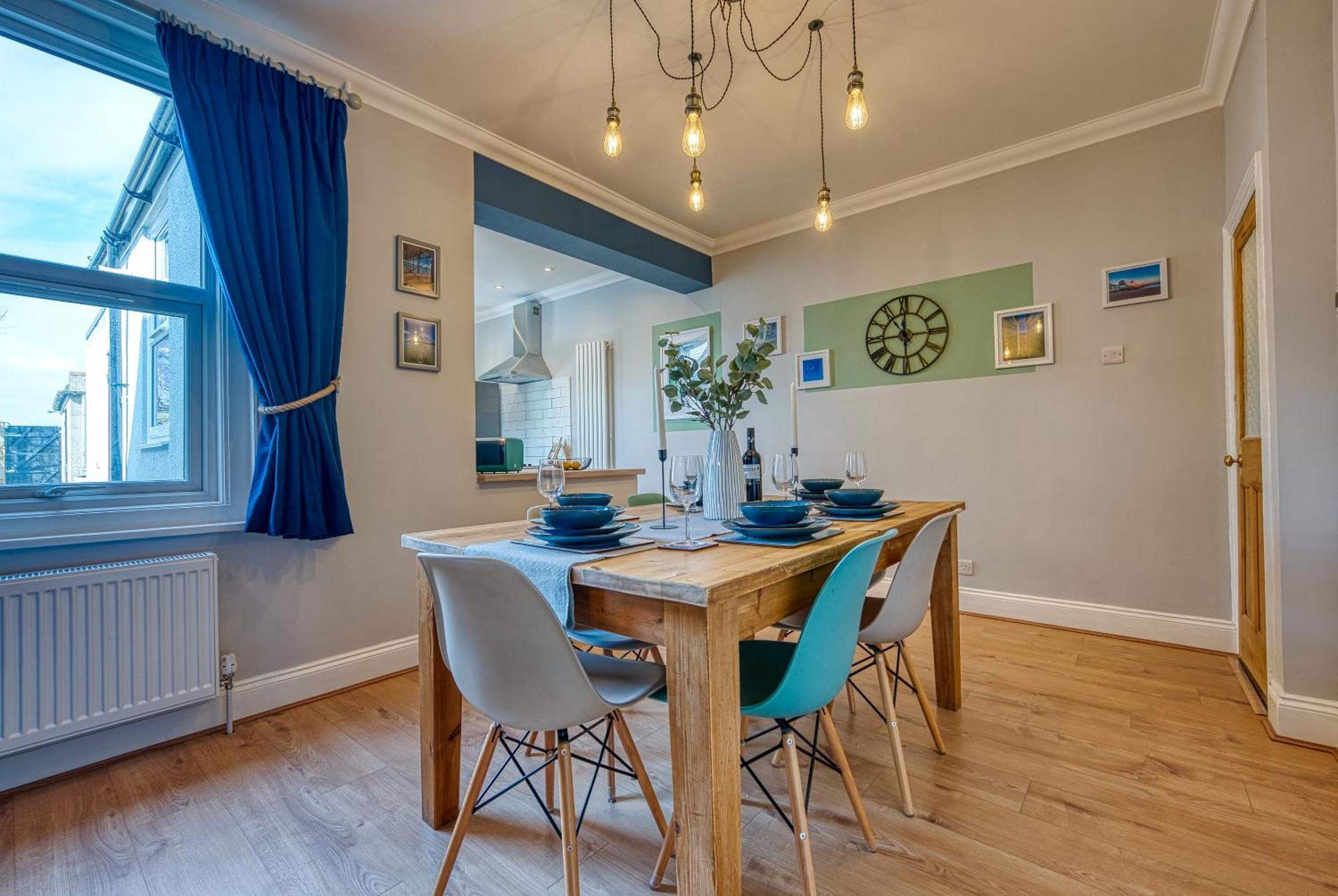 2 Bedrooms Modern, Stunning & Stylish Contractor House, Prime Portsmouth Location With Free Parking Permit, Summer Special Offer!! - By Blue Puffin Stays Экстерьер фото