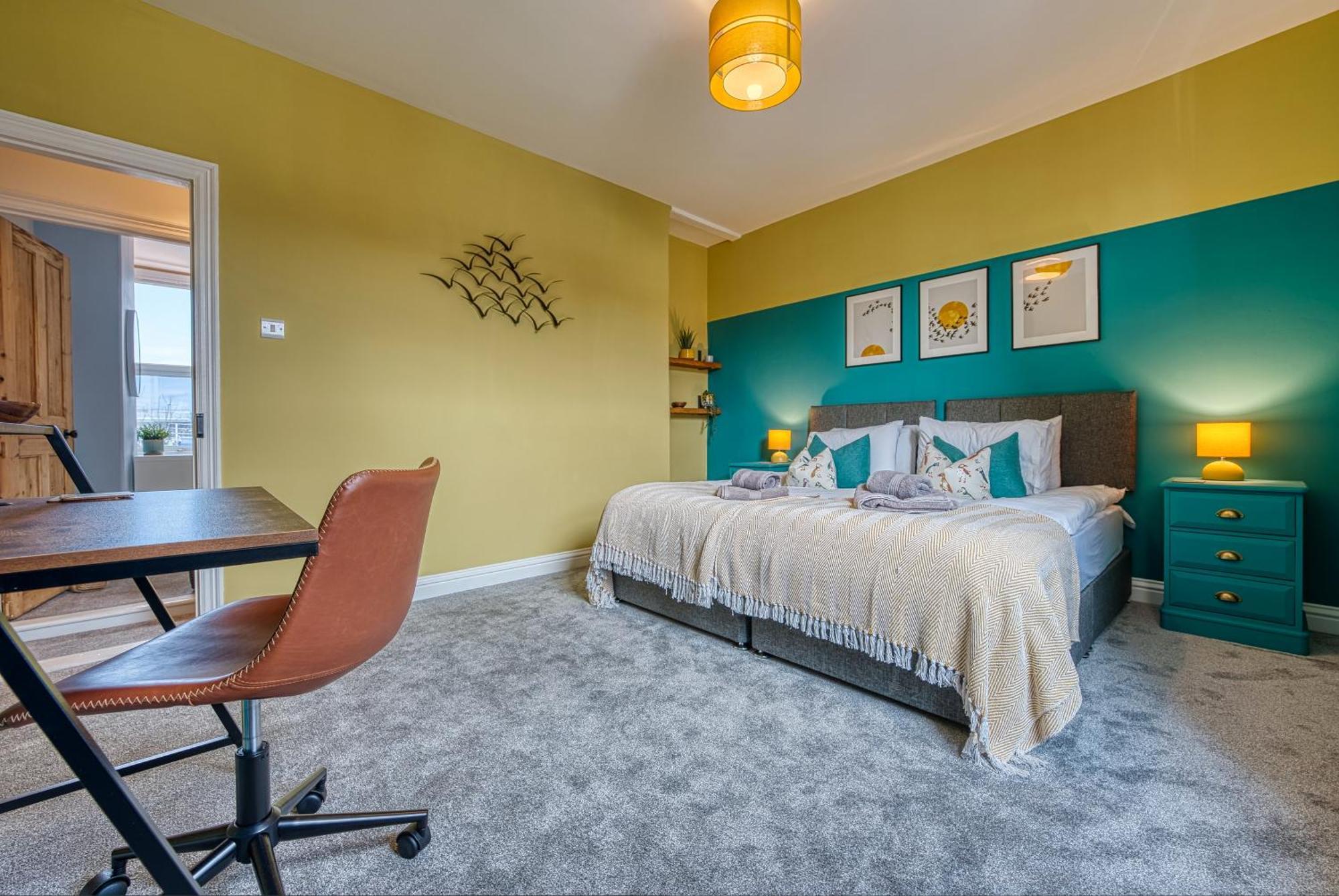 2 Bedrooms Modern, Stunning & Stylish Contractor House, Prime Portsmouth Location With Free Parking Permit, Summer Special Offer!! - By Blue Puffin Stays Экстерьер фото
