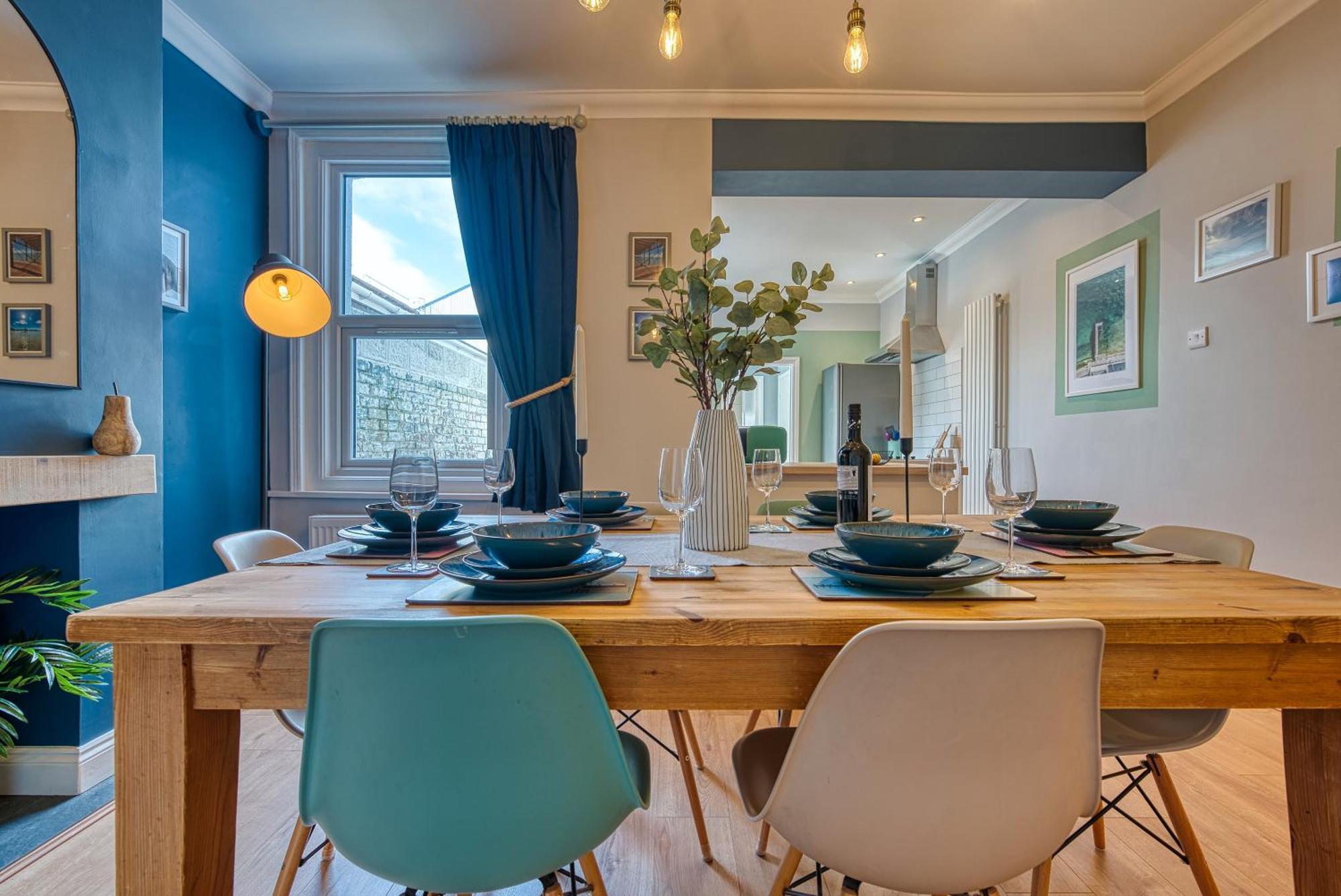 2 Bedrooms Modern, Stunning & Stylish Contractor House, Prime Portsmouth Location With Free Parking Permit, Summer Special Offer!! - By Blue Puffin Stays Экстерьер фото