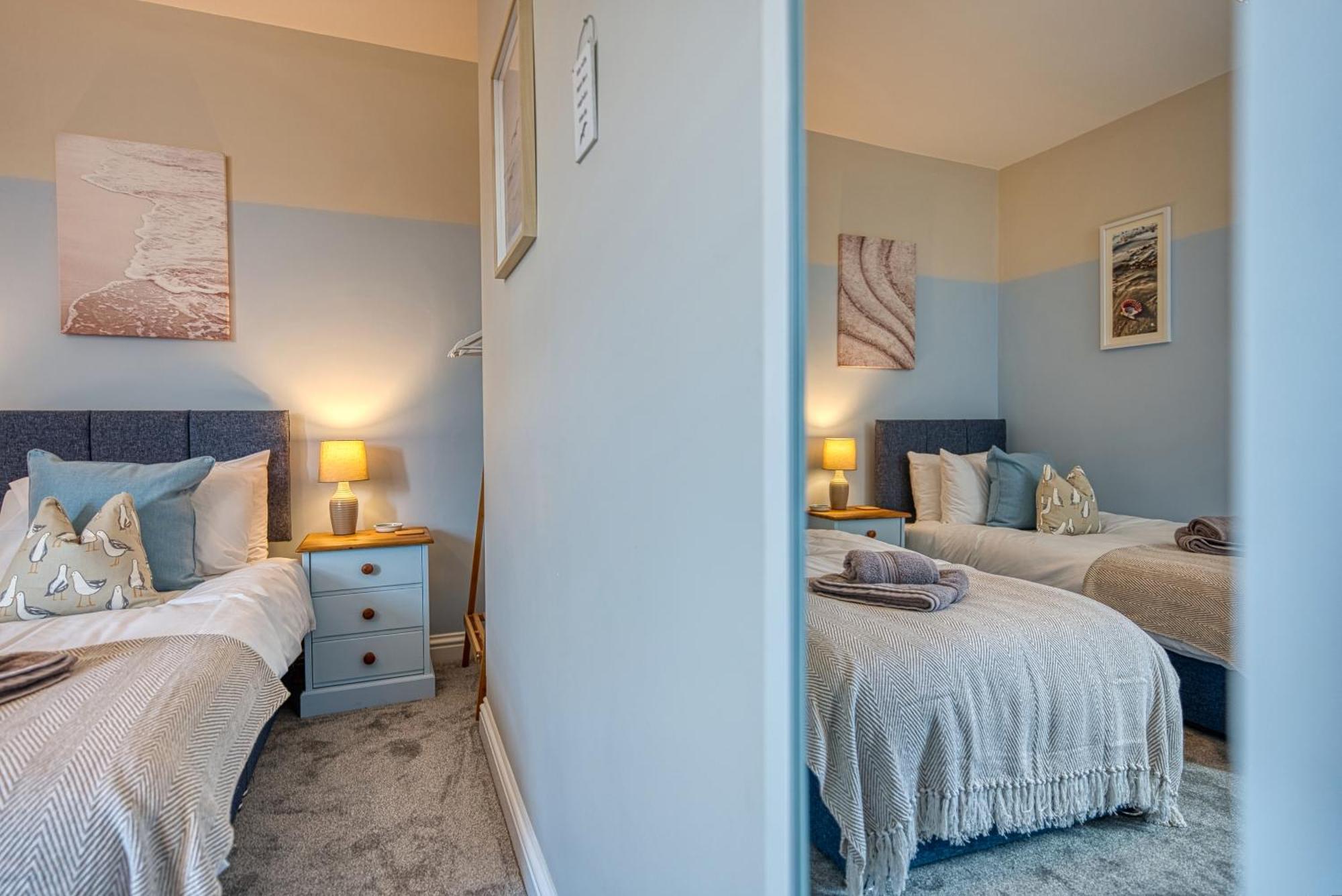 2 Bedrooms Modern, Stunning & Stylish Contractor House, Prime Portsmouth Location With Free Parking Permit, Summer Special Offer!! - By Blue Puffin Stays Экстерьер фото