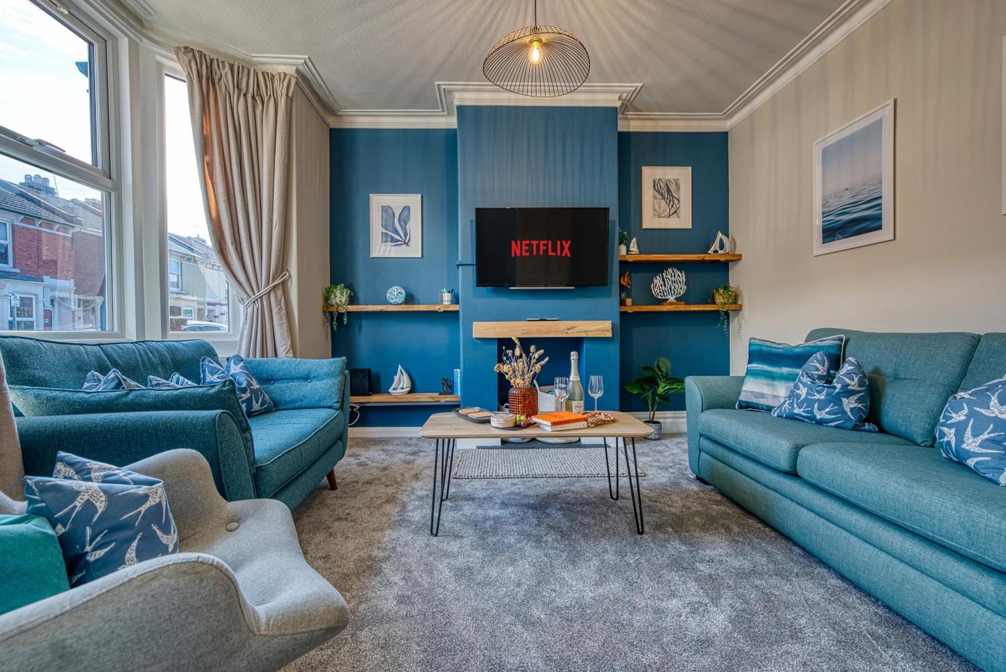 2 Bedrooms Modern, Stunning & Stylish Contractor House, Prime Portsmouth Location With Free Parking Permit, Summer Special Offer!! - By Blue Puffin Stays Экстерьер фото